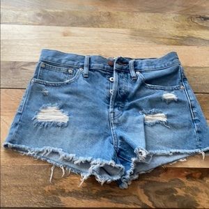 Madewell Relaxed Denim shorts size 26